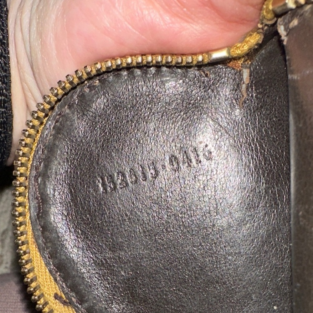 Gucci Brown Heart Monogram Coin Pouch box & dust bag - Picture 7 of 8